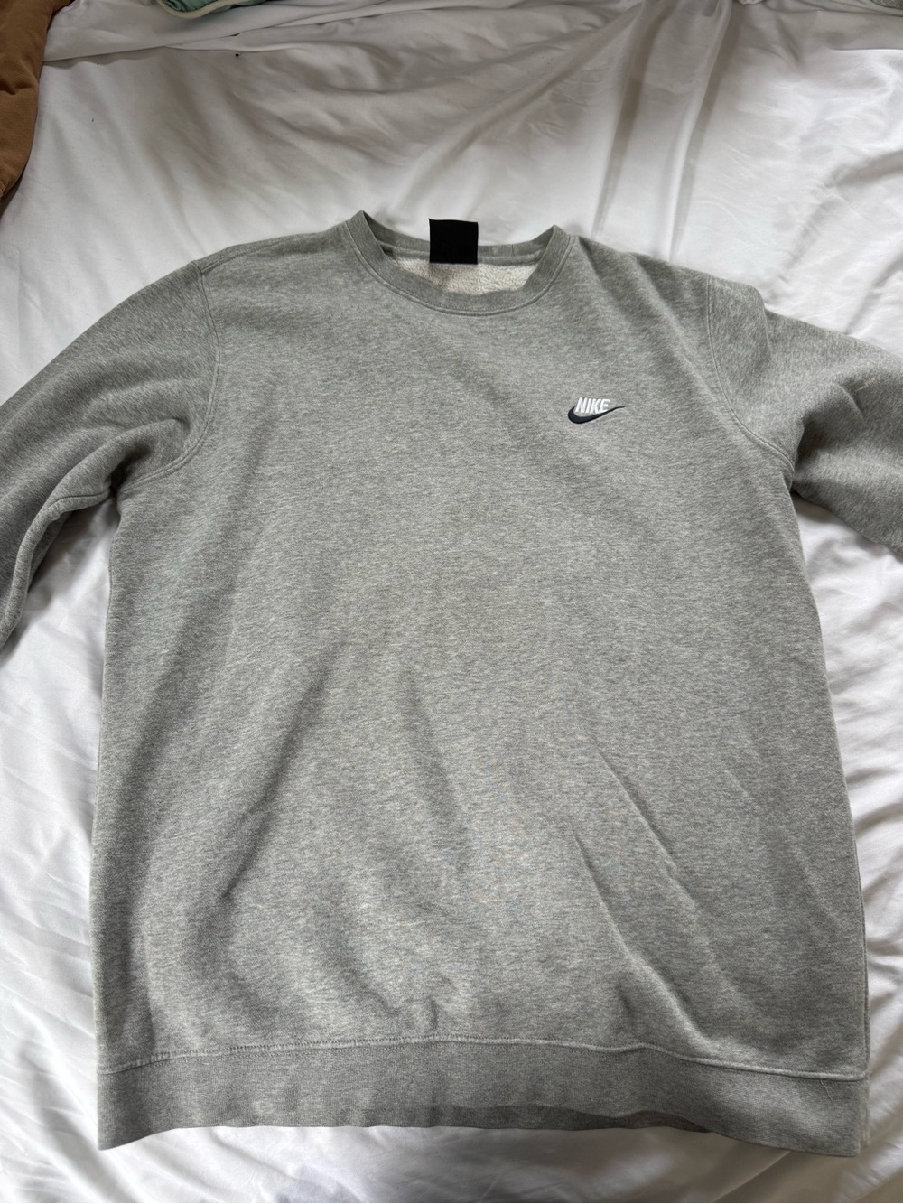 Nike Men's Grey Crewneck Sweatshirt